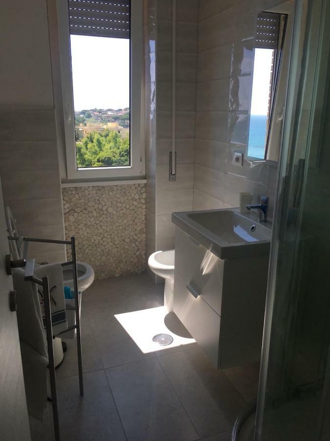 B&blu Santa Marinella Dış mekan fotoğraf